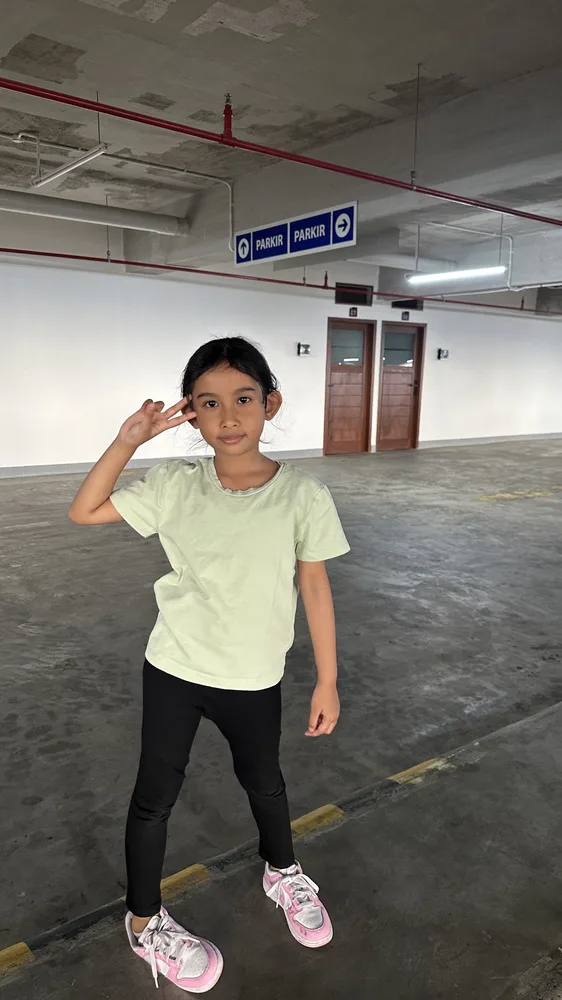Khayra Janeetra Deandra