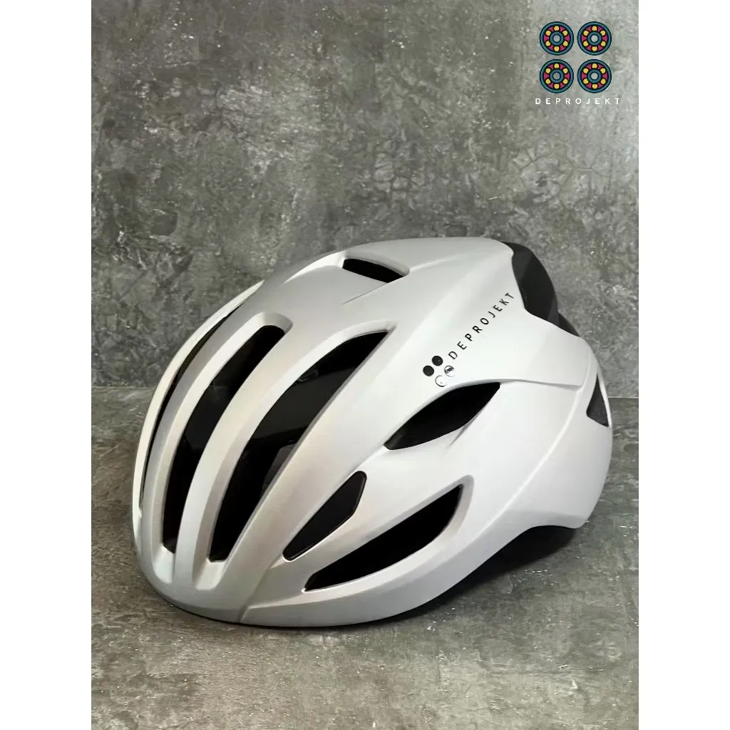 Helm Deprojekt Putih